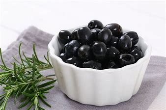 Olives Black (450g Tin) - Click Image to Close